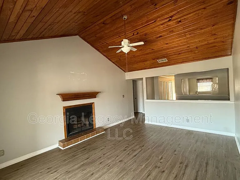 2505 W Broad St #521 — Photo 8
