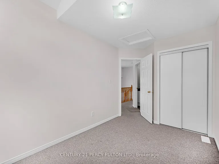 2 Talbotshire St — Photo 21
