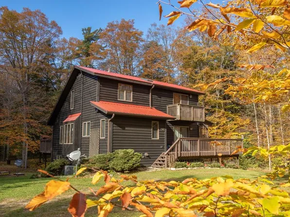 454 Timber Trl, Washington Island, WI 54246
