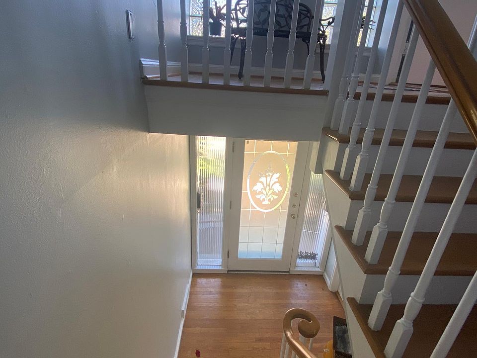 Entry Foyer