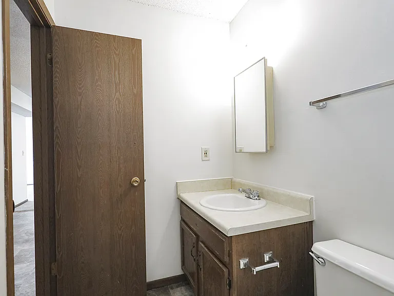 4615 Meredeth St #17 — Photo 13