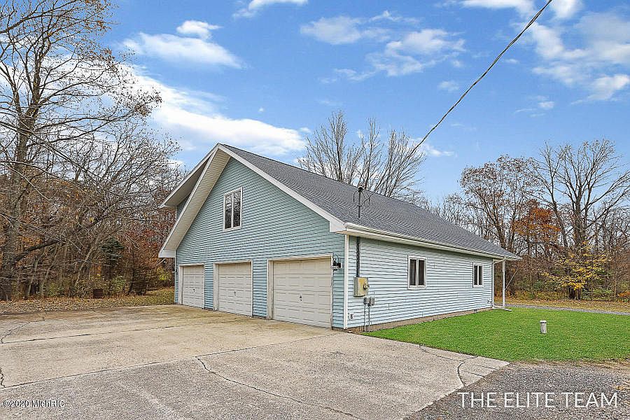 9898 68th Ave, Allendale, MI 49401 Zillow