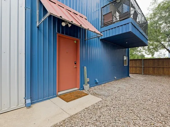 1211 Urban Lofts Dr, Dallas, TX 75215