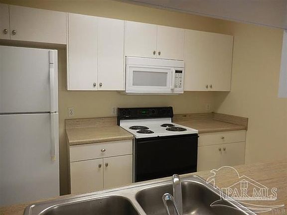 4th image of 6879 Kapok Dr