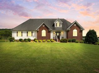 108 Knob Hill Rd, Horse Cave, KY 42749