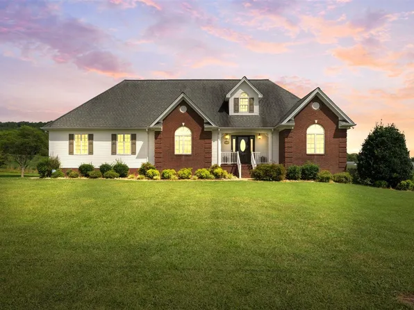 108 Knob Hill Rd, Horse Cave, KY 42749