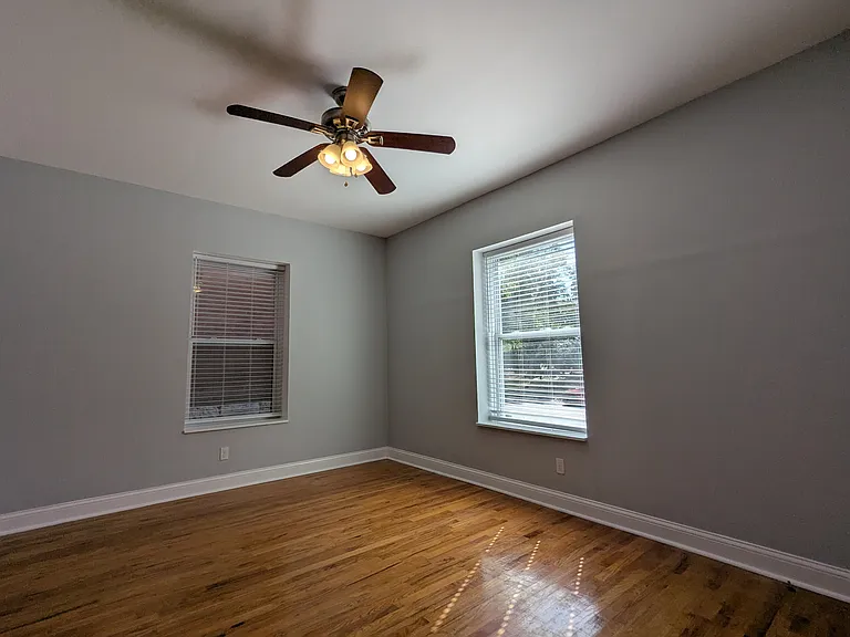 3911 Castleman Ave #2 — Photo 11