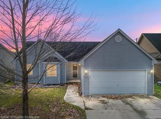 30284 Margo Dr, New Haven, MI 48048