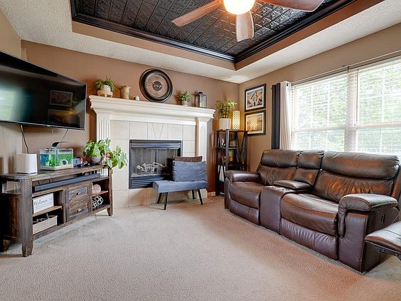 5th image of 406 NW Europa Dr