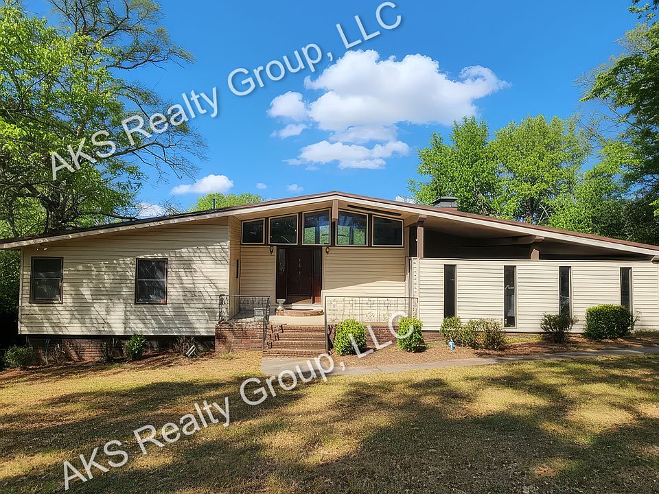 1st image of 1613 Stonewall Dr