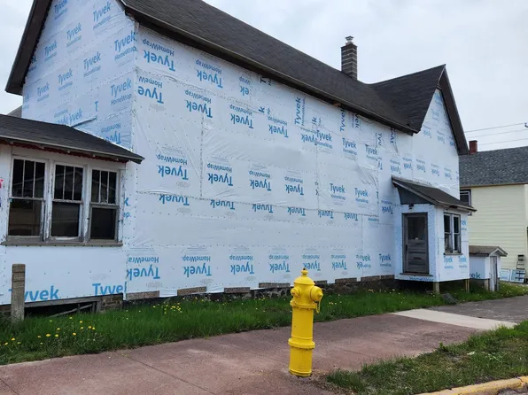 443 6th St, Calumet, MI 49913