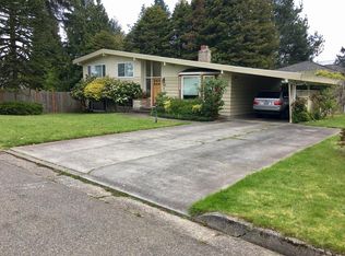 302 NE 193rd St, Shoreline, WA 98155