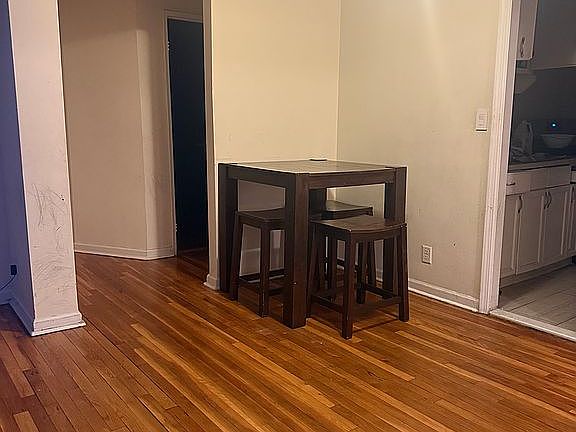 5th image of 465 E Lincoln Ave
