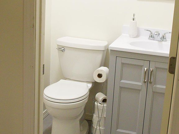 4th image of 25171 Prospect Ave #2