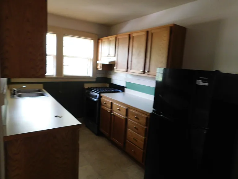 412 W 19th St #1 — Photo 10