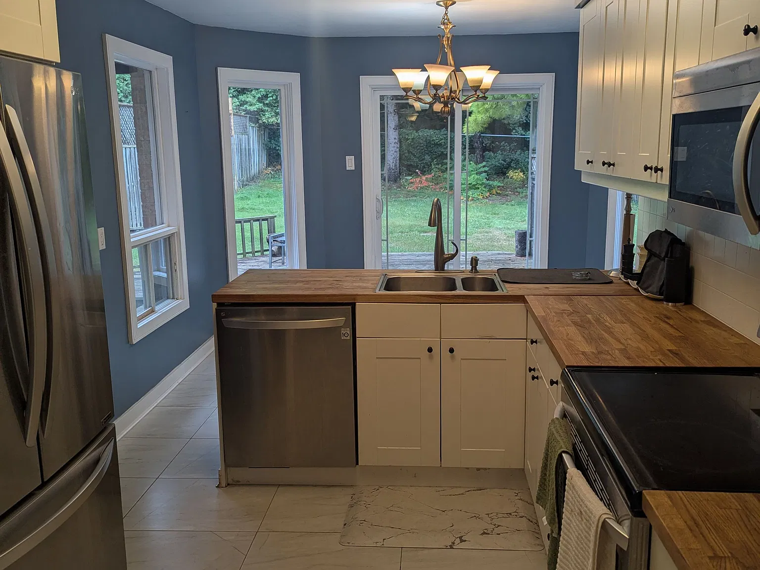 4 bed, $3,400 — Photo 3