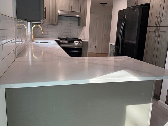 4th image of 605 Briarcliff Ave #1