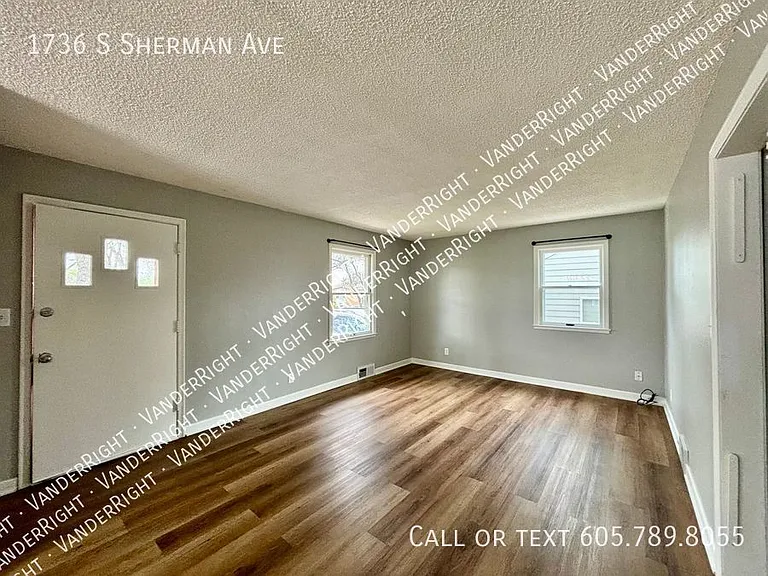 1736 S Sherman Ave — Photo 4