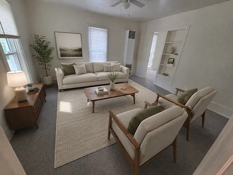 210 Michigan St #4 — Photo 1