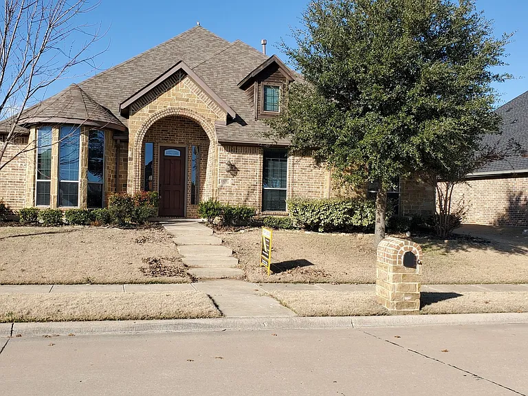 1621 Colonial Dr — Photo 45
