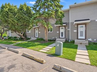 304 Spruce Gln, Spruce Grove, AB T7X2J7