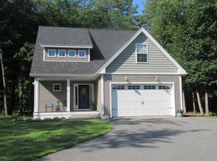8 Mourning Dove Ln, Windham, ME 04062