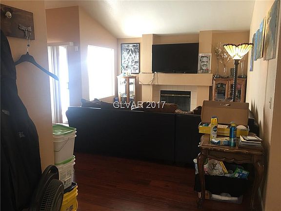 5th image of 1324 Lucia Dr