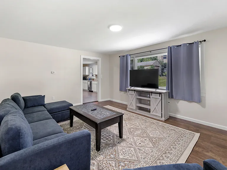 3 Golden Hill Rd #B — Photo 14