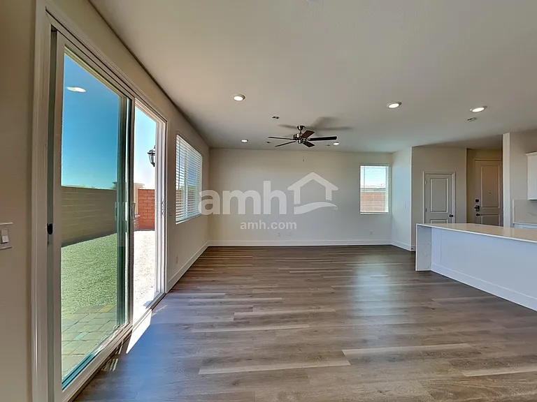 8141 Braavos Peninsula Ave — Photo 5
