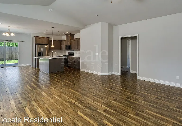 5 Redding Ct — Photo 2