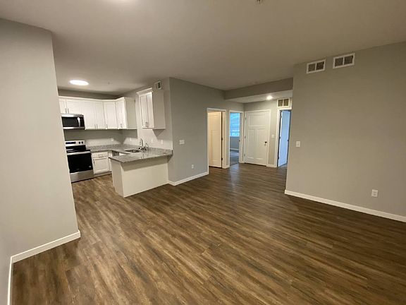 2nd image of 2916 30th Ave S #C