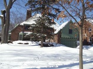 414 Elmore St, Park Ridge, IL 60068