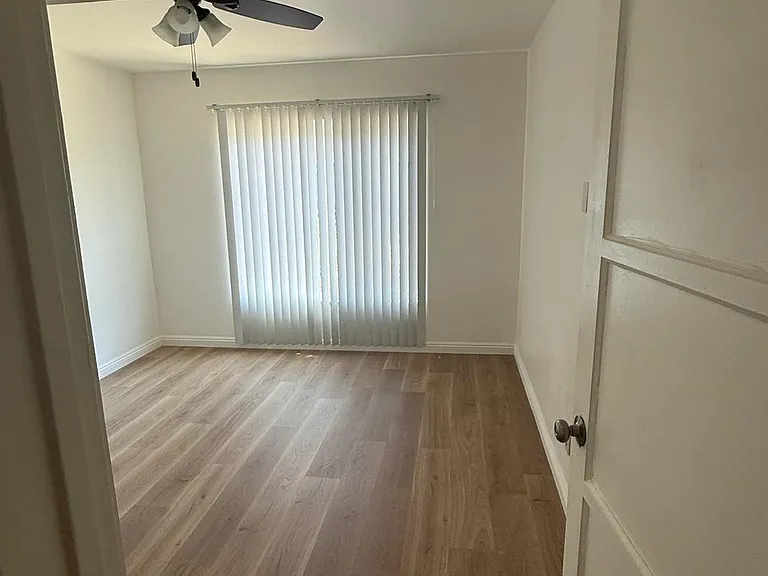 3738 Carmona Ave #2 — Photo 12