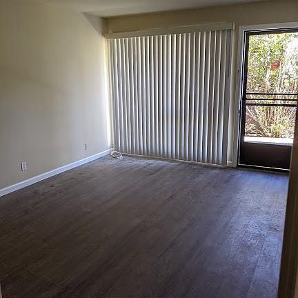 5th image of 319 S Primrose Ave APT 2