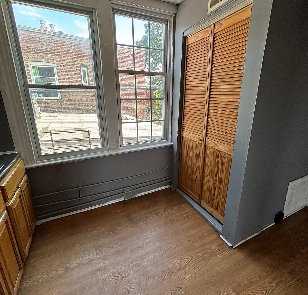 2 bed, 800 sqft, $1,900 — Photo 3