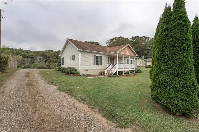 11 Smith Graveyard Rd — Photo 1