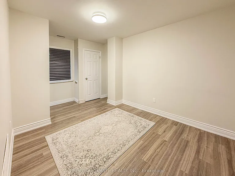 111 Combe Ave #LOWER — Photo 6