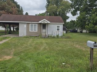 1111 Hiram St, Owosso, MI 48867