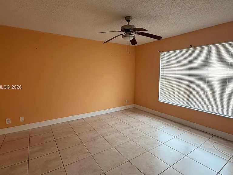 1760 Windorah Way #H — Photo 7