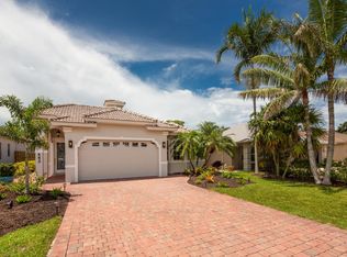 542 98th Ave N, Naples, FL 34108