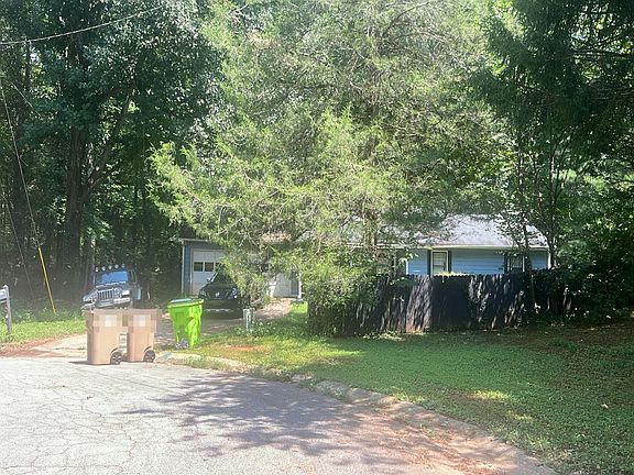 4th image of 130 Valley Rd