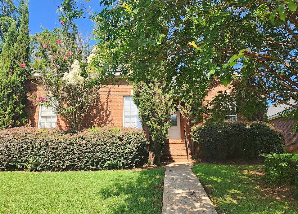1st image of 1817 Regalwood Dr