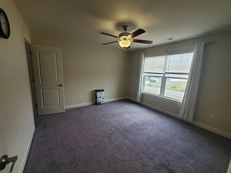 102 Stedman Ln W — Photo 20