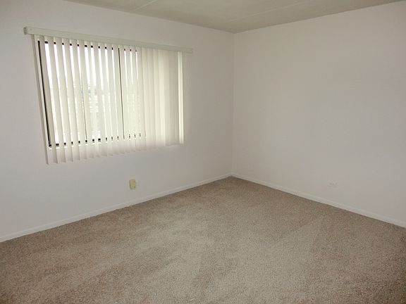 5th image of 16622 Theresa Ln APT 204