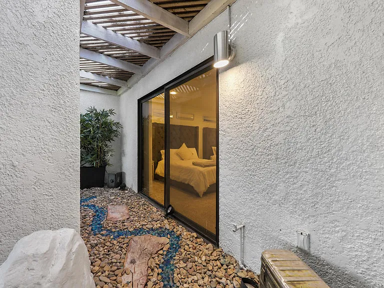 47 Juan Carlos Dr — Photo 25