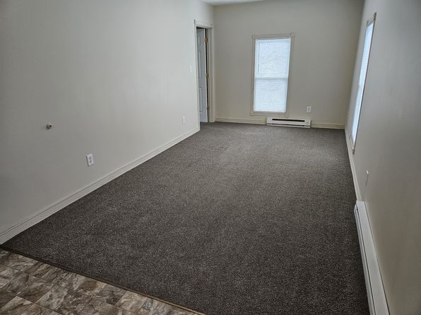 106 N Summit St #4