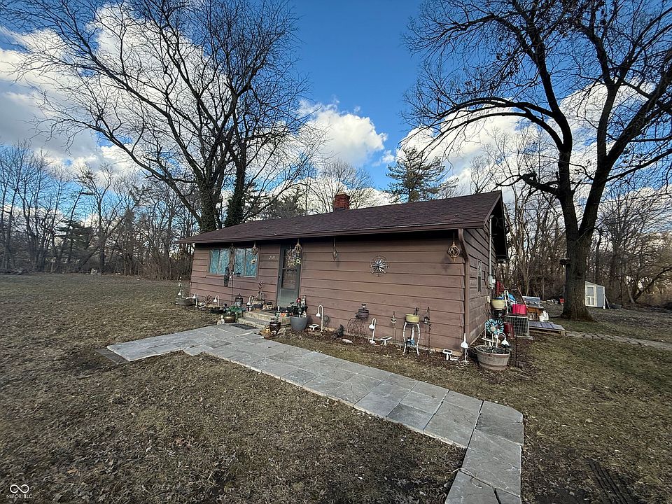 2nd image of 2345 S Arlington Ave