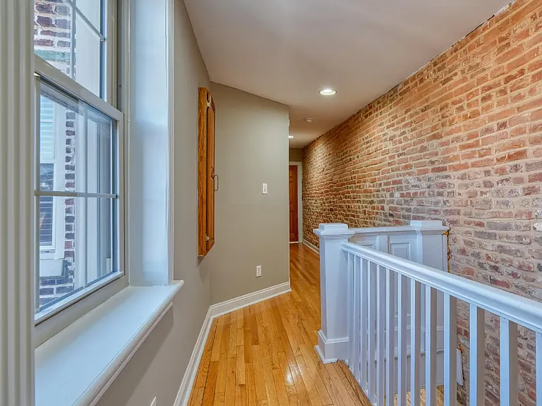 1038 Light St #2 — Photo 21