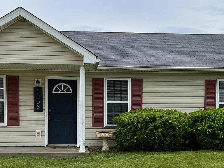 1108 Keith Ave — Photo 1