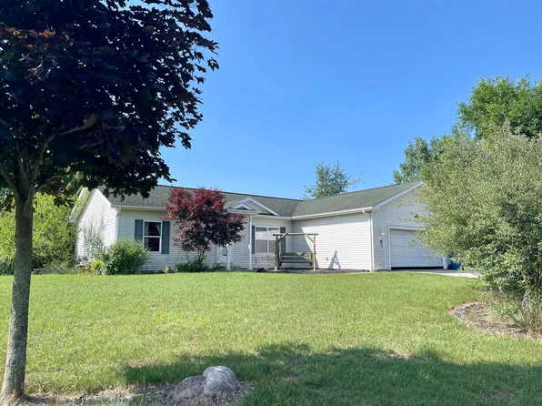 24041 Brownstone Blvd, Mattawan, MI 49071